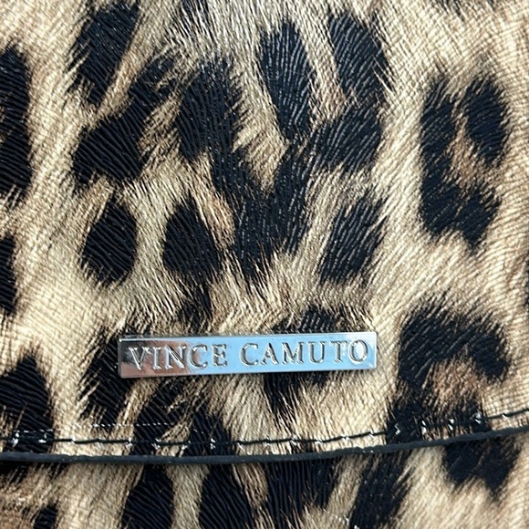 VINCE CAMUTO FANY PACK LEOPAR BAG ON THE BELT - Picture 7 of 7